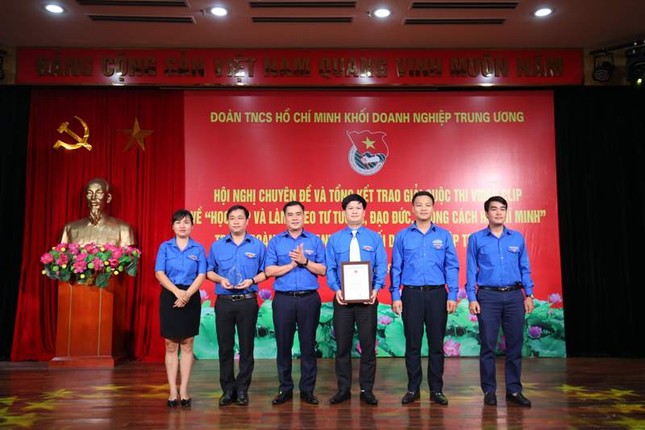 Những video, clip sáng tạo về Học tập và làm theo lời Bác ảnh 1