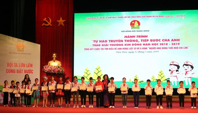 Trao giải thưởng Kim Đồng cho 62 cán bộ chỉ huy Đội xuất sắc ảnh 3