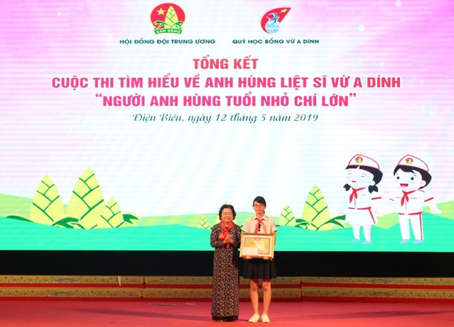 Trao giải thưởng Kim Đồng cho 62 cán bộ chỉ huy Đội xuất sắc ảnh 1