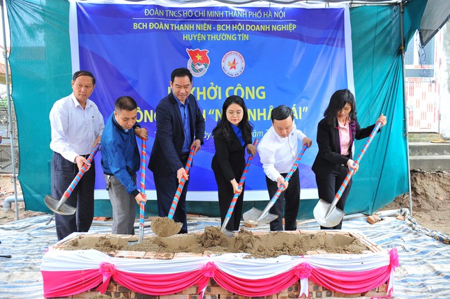 Thành lập 4 chi đoàn tại doanh nghiệp ngoài nhà nước ảnh 2