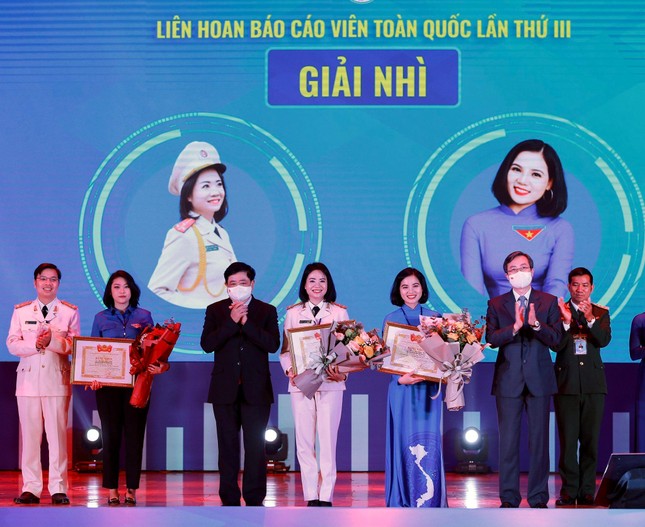 Nữ chuyên viên Ban Tuyên giáo Thành Đoàn HN đạt giải nhất Liên hoan báo cáo viên toàn quốc ảnh 4