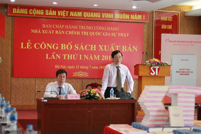 Tổng Bí thư, Chủ tịch nước với 'Quyết tâm ngăn chặn và đẩy lùi tham nhũng' ảnh 1