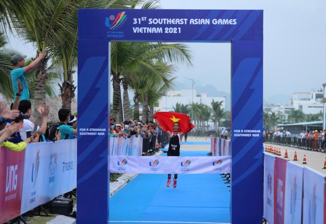 Trực tiếp SEA Games 31 ngày 15/5: Chiều vàng của Thể thao Việt Nam ảnh 37