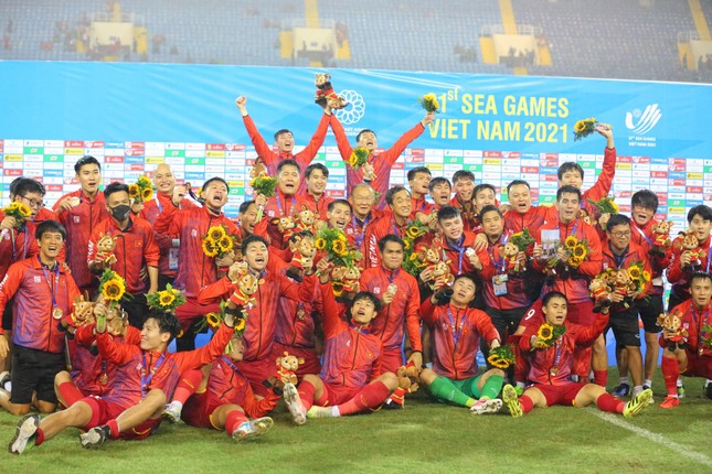 Chủ tịch AFC chúc mừng thành tích 'cú đúp vàng' của bóng đá Việt Nam ảnh 1