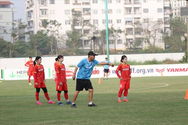 HLV Mai Đức Chung giữ ý định không dẫn dắt tuyển nữ Việt Nam dự World Cup ảnh 1