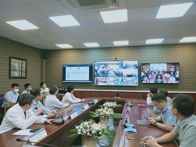 Cả nước có 1.000 điểm cầu khám chữa bệnh từ xa ảnh 2