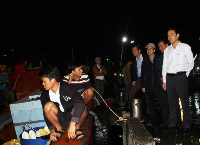 Đà Nẵng: Lãnh đạo thành phố xuyên đêm kiểm tra đột xuất ATTP cận Tết ảnh 4