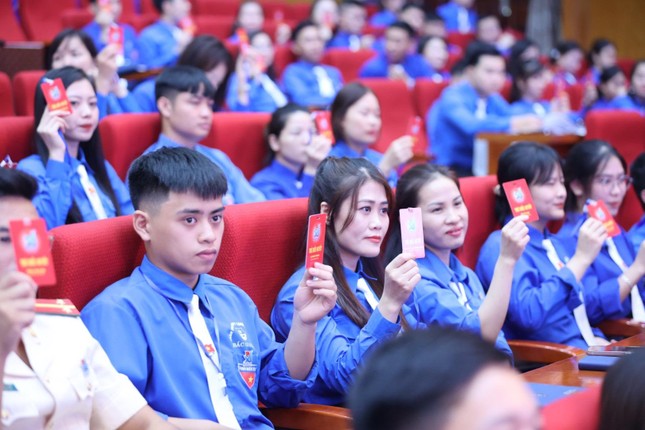 Những 'bóng hồng' trẻ trung, sôi nổi tại Đại hội TNCS Hồ Chí Minh tỉnh Bắc Giang ảnh 3