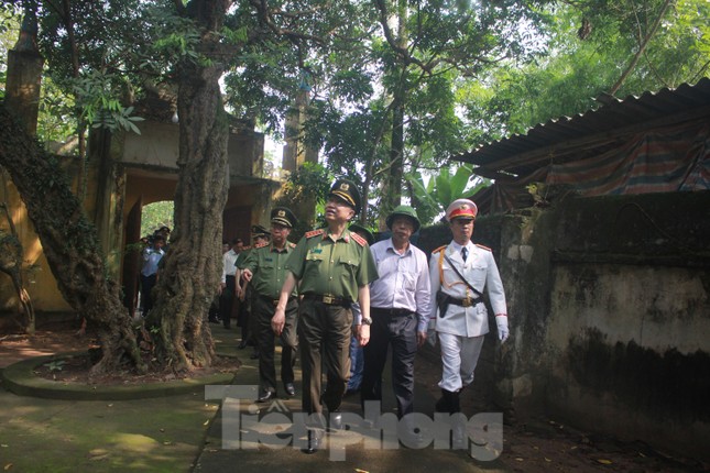 Đại tướng Tô Lâm: Học Bác, siết chặt kỷ cương, phòng ngừa suy thoái trong Công an ảnh 3