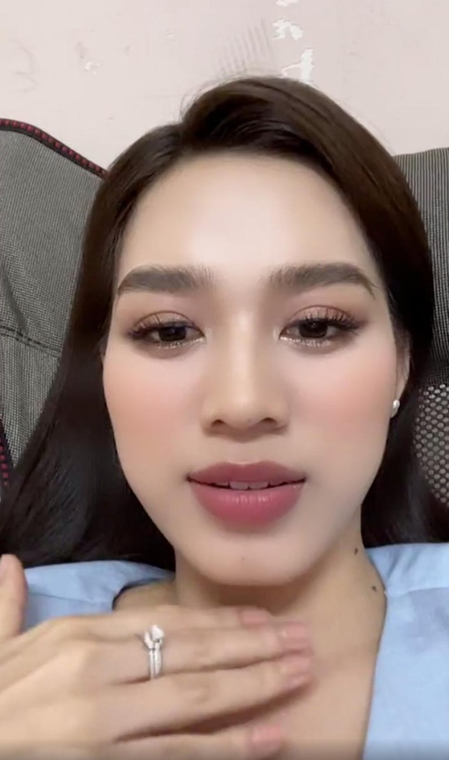 Hoa hậu Đỗ Thị Hà livestream chia sẻ mục tiêu khi quay lại đêm Chung kết Miss World 2021 ảnh 2