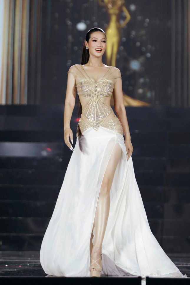 Nhan sắc Miss Grand Vietnam 2022 Đoàn Thiên Ân, cô gái giảm 15 kg để đi thi sắc đẹp ảnh 4