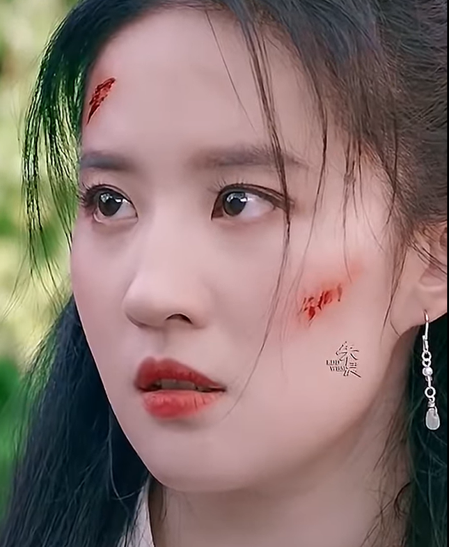 Liu Yifei is beautiful and attractive in 