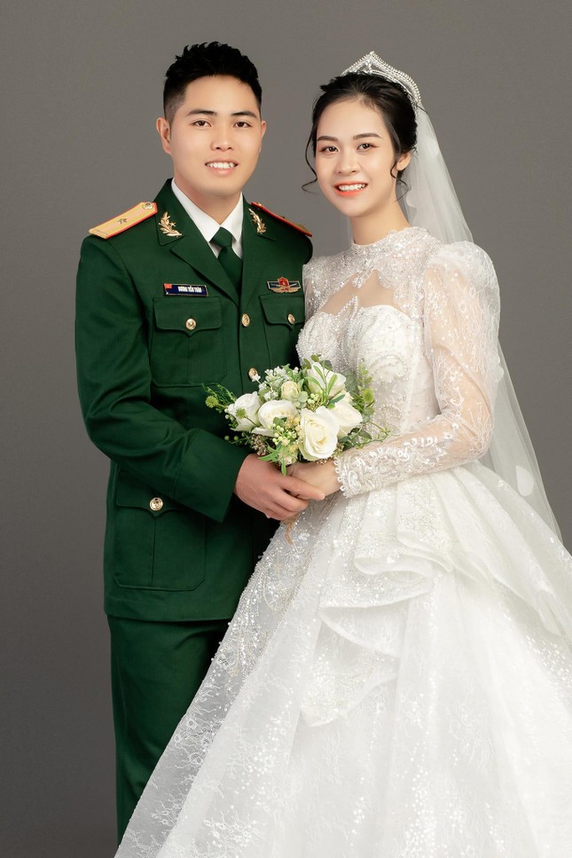 Đám cưới cặp đôi Sao Nhập Ngũ, netizen hỏi khi nào Mũi trưởng Long đi đến cái kết "có Hậu" ảnh 1
