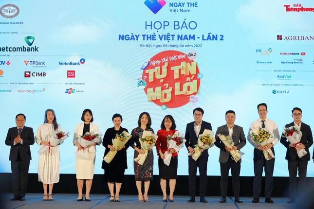 Ngày Thẻ Việt Nam 2022: MC Olympia Khánh Vy dẫn đầu xu hướng thanh toán không tiền mặt ảnh 4