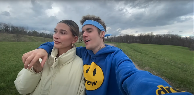 Ở nhà trốn dịch vẫn tranh thủ “thả thính”, chỉ có thể là Justin Bieber và Ariana Grande! ảnh 6