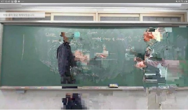 1001 tuyển tập hài hước khi học online: Giáo viên “low-tech”, điểm danh khi đang đi chợ ảnh 2
