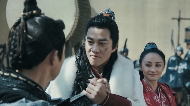 Sau “Cá mực hầm mật”, Lý Hiện trở thành cao thủ kiếm thuật trong “Kiếm Vương Triều” ảnh 3