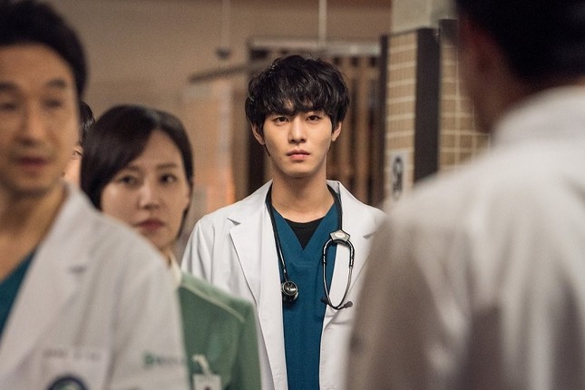Từng tự ti về diễn xuất, Ahn Hyo Seop đã được công nhận nhờ vào sự nỗ lực không ngừng ảnh 4