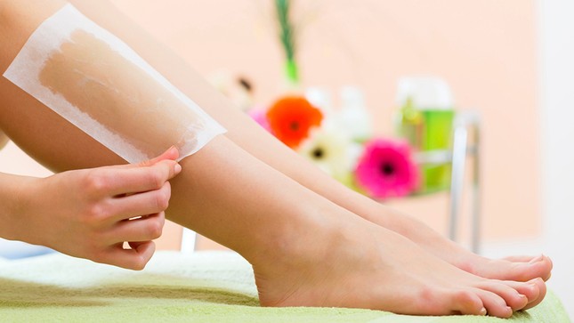 Mùa bơi lội sắp đến rồi, làm sao để tự tin mặc bikini mà không bị “vi-ô-lông” cản trở? ảnh 1