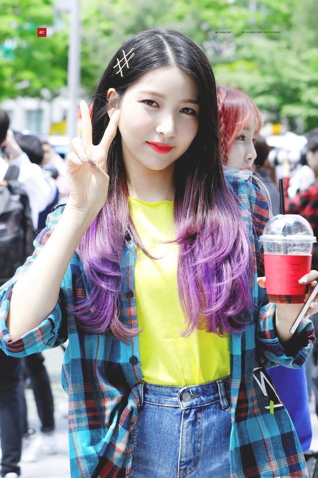 Học lỏm cách biến hình mái tóc trở nên cực ấn tượng từ các idol K-Pop chỉ với kẹp tăm! ảnh 5