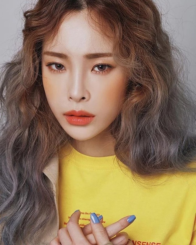Những mẹo trang điểm của các nữ idol trong mùa Hè để có khuôn mặt luôn xinh và tươi tắn ảnh 1