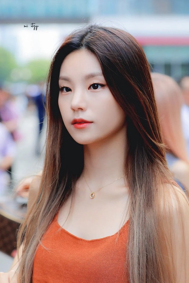 Mặc dù mắc những chứng bệnh khá đáng sợ, các idol này vẫn luôn cháy hết mình trên sân khấu ảnh 3