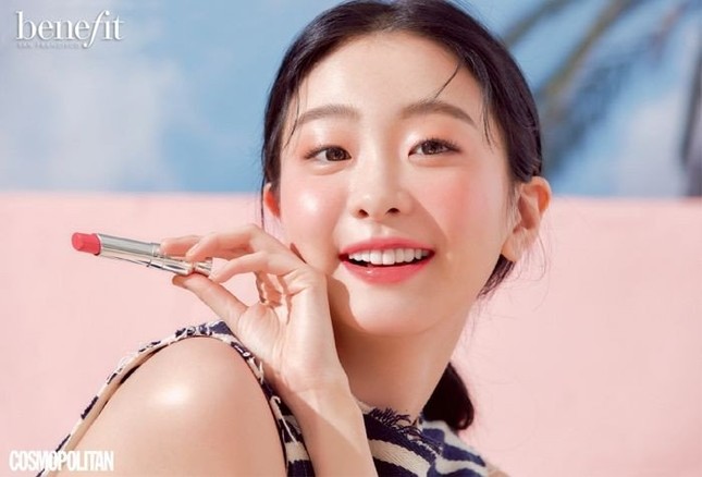 Bạn có nhận ra cô gái xinh đẹp dịu dàng này là “điên nữ” Kim Da Mi của Itaewon Class? ảnh 2