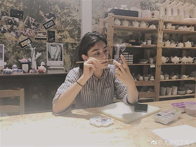 Đinh Vũ Hề - Vừa đẹp trai vừa đa tài, “nam thần” chuẩn mực mới trong lòng fangirl ảnh 10