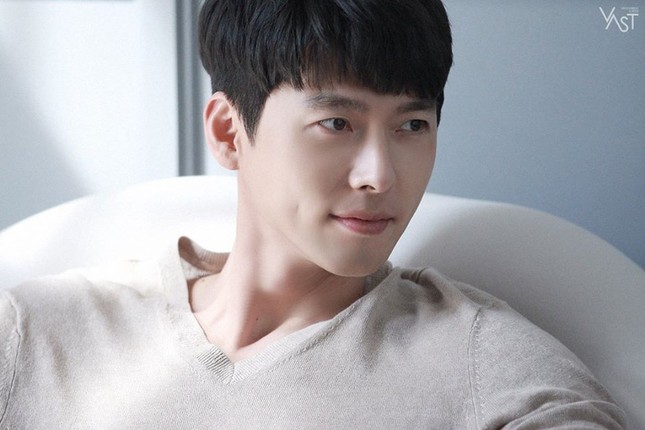 Quảng cáo nội thất nhà tắm kiểu Hyun Bin: Không cởi áo vẫn khiến fangirl “ôm tim" nức nở ảnh 3