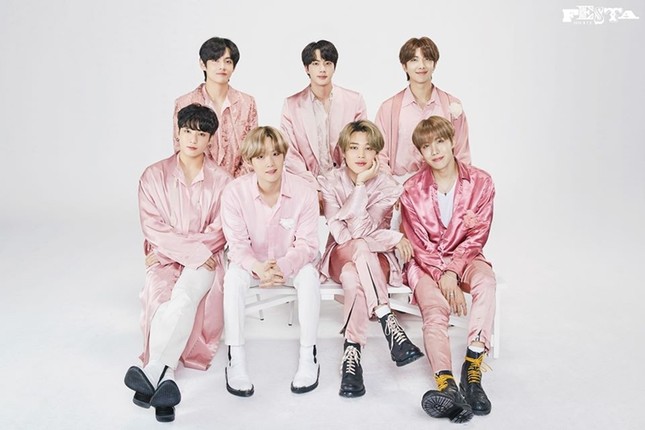 ARMY cười ngất với bộ ảnh “gia đình” cực nhí nhố của BTS nhân sự kiện FESTA 2020 ảnh 4