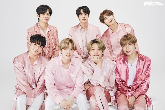ARMY cười ngất với bộ ảnh “gia đình” cực nhí nhố của BTS nhân sự kiện FESTA 2020 ảnh 5
