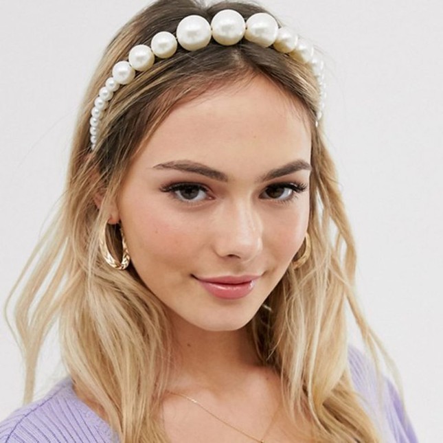 Phụ kiện cho tóc cực lạ, "con cưng" của các stylist trong những shoot hình thời trang ảnh 3