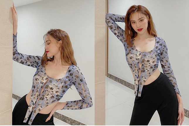 Từ Tóc Tiên đến Khánh Linh - đã mắt với cách mix đồ “chất như nước cất” của sao Việt ảnh 3