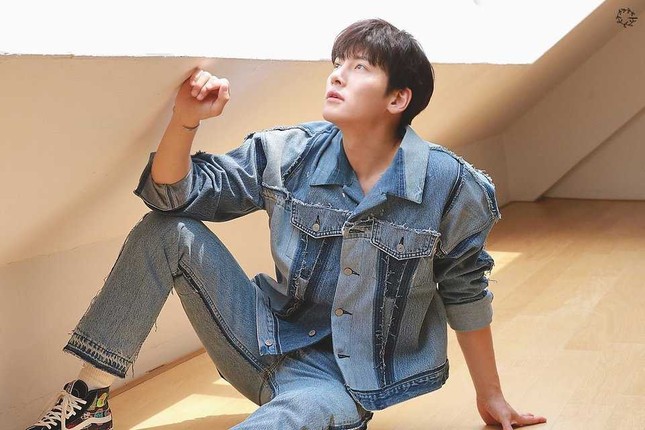 Loạt ảnh hậu trường của Ji Chang Wook khiến fangirl “lịm tim” vì visual quá đỉnh cao ảnh 2
