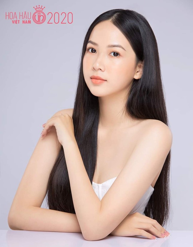 Phương Quỳnh - thí sinh Hoa hậu Việt Nam 2020 có vẻ đẹp trong sáng như nữ chính ngôn tình ảnh 1