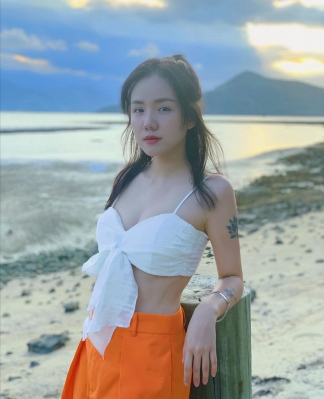 Các mỹ nhân showbiz Việt tuần qua diện style “bánh bèo” xinh không kém các idol Hàn ảnh 5