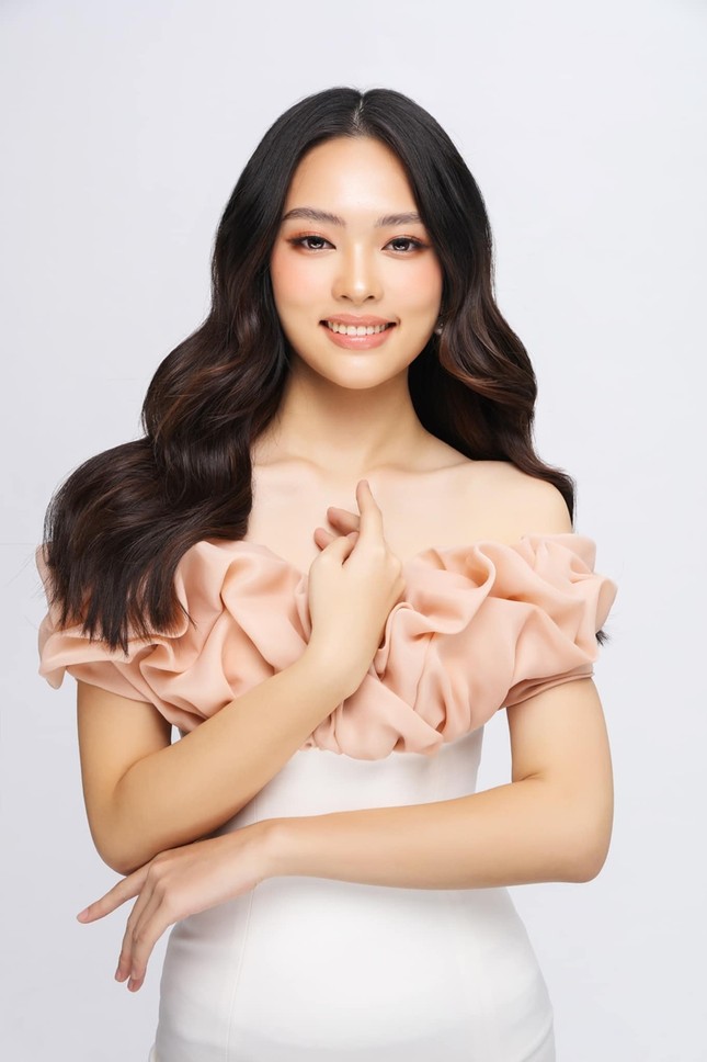 Ngọc Trang - thí sinh Hoa hậu Việt Nam nhận “bão like” vì có nét giống Jennie (BLACKPINK) ảnh 1