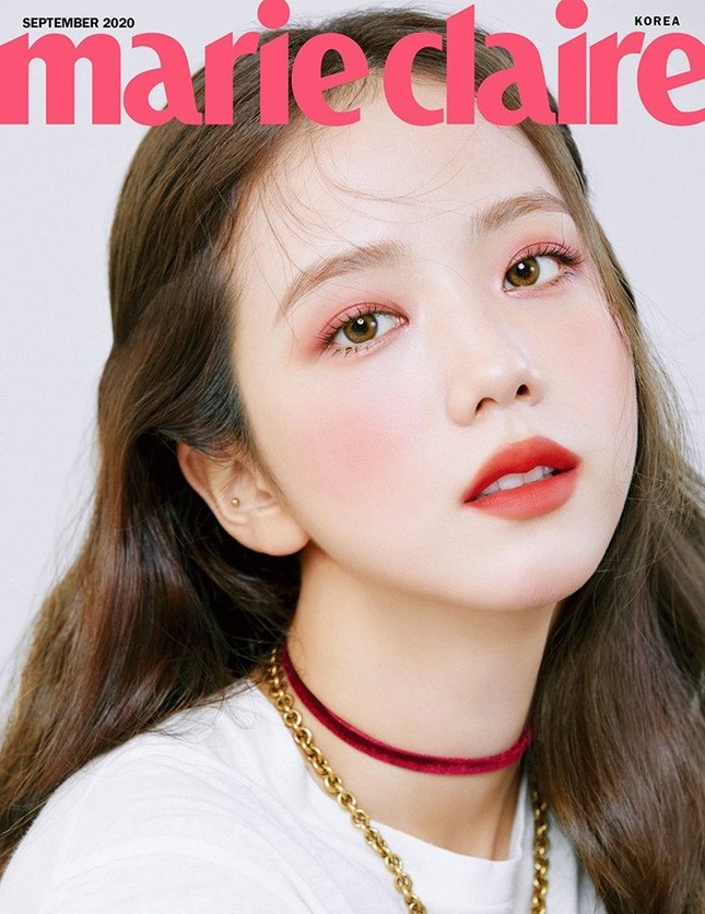 Jisoo đầy khí chất trên bìa Marie Clare, tiết lộ dự án hợp tác cùng Selena Gomez ảnh 1
