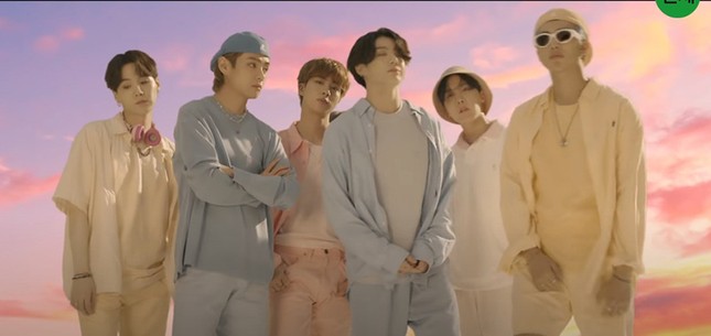 Teaser MV “Dynamite” của BTS ẩn chứa nhiều thông điệp thú vị, từng chi tiết đều có ý nghĩa ảnh 1