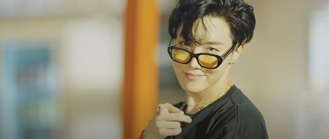 Teaser MV “Dynamite” của BTS ẩn chứa nhiều thông điệp thú vị, từng chi tiết đều có ý nghĩa ảnh 10