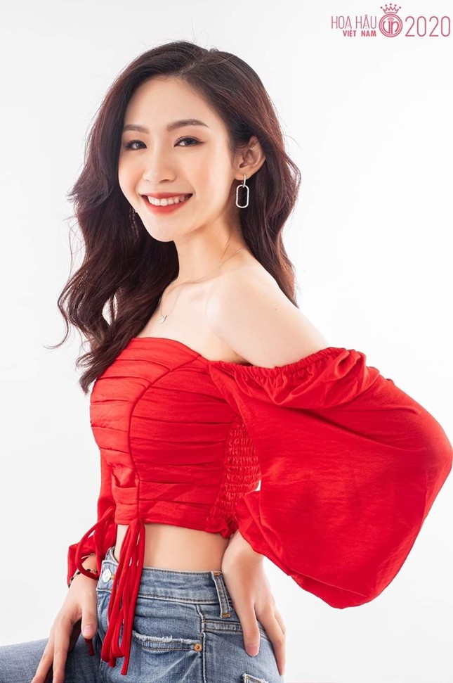 Thí sinh Hoa hậu Việt Nam mang nét đẹp “thần tiên tỉ tỉ” gần giống Hoa hậu Đặng Thu Thảo ảnh 1