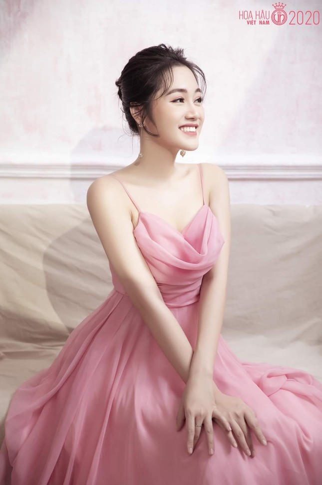 Ứng viên sở hữu nhan sắc cực phẩm của Hoa Hậu Việt Nam hóa ra là một gương mặt rất quen ảnh 2
