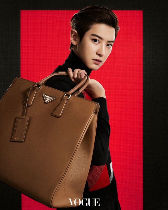 Vì sao netizen Hàn tranh cãi việc Irene và Chanyeol làm đại sứ thương hiệu cho Prada? ảnh 4