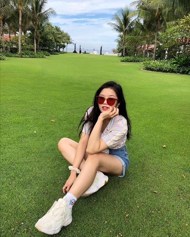 Học Ngọc Trinh, Minh Hằng... cách phối đồ để xin một vé gia nhập ngay “hội toàn chân” ảnh 1