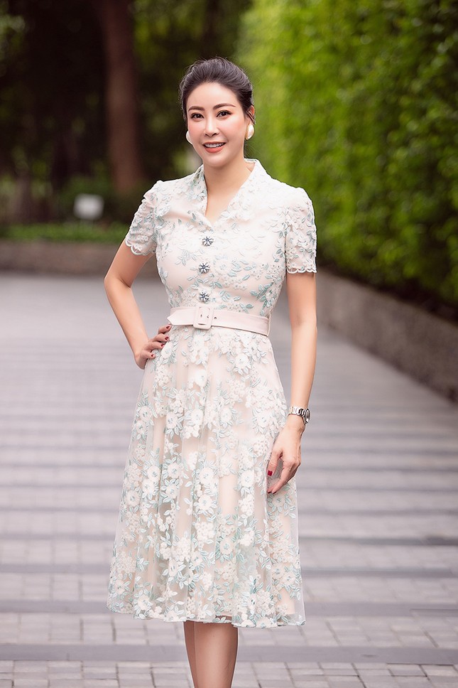 Tiểu Vy, Mỹ Linh xinh tươi trẻ trung, “đối lập” bất ngờ trong sơ khảo Hoa Hậu Việt Nam ảnh 8