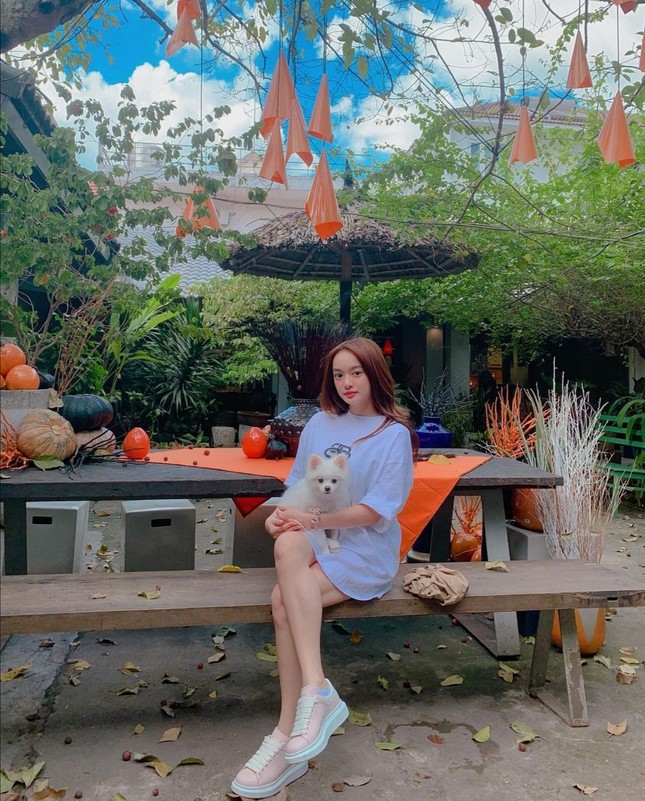 “Hội nấm lùn” hãy học ngay bí kíp phối đồ để mặc đẹp bất chấp của Kaity Nguyễn ảnh 2