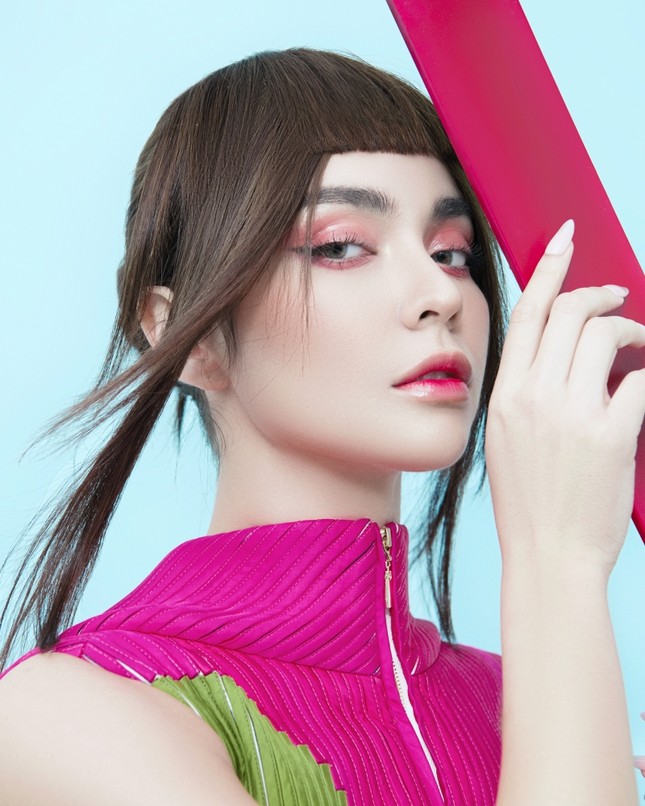 MLee khoe bộ ảnh thời trang cực chất như siêu mẫu quốc tế, mặc kín bưng vẫn nóng 100 độ ảnh 2