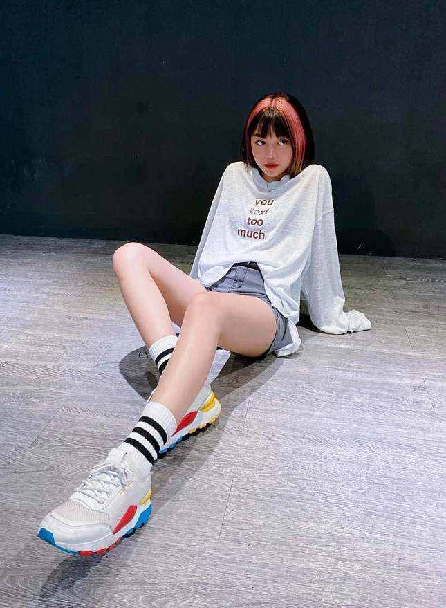 Học Linh Ngọc Đàm cách "hack dáng" cho những cô nàng sở hữu thân hình “bé hạt tiêu” ảnh 5