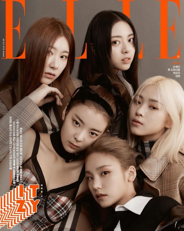 K-Pop có thêm “nàng tiên cá bị mắc lưới”, stylist nhà BLACKPINK lại được ca ngợi hết lời ảnh 3