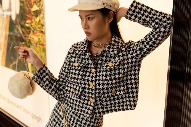 "Best Street Style" ngày 1: Người đẹp chuyển giới Lương Mỹ Kỳ xuất hiện thanh lịch bất ngờ ảnh 5
